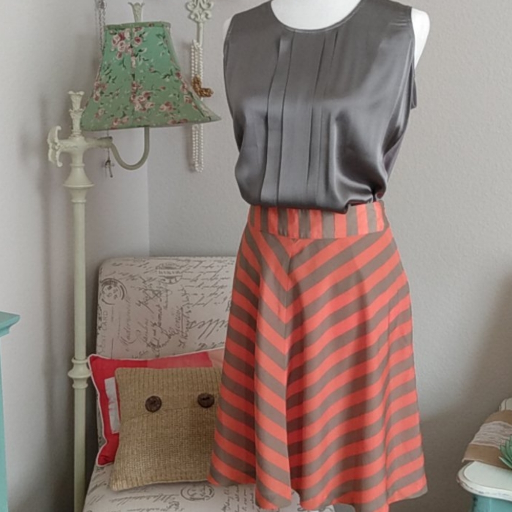🖐️3/$15🖐️Midi skirt - sz Medium
